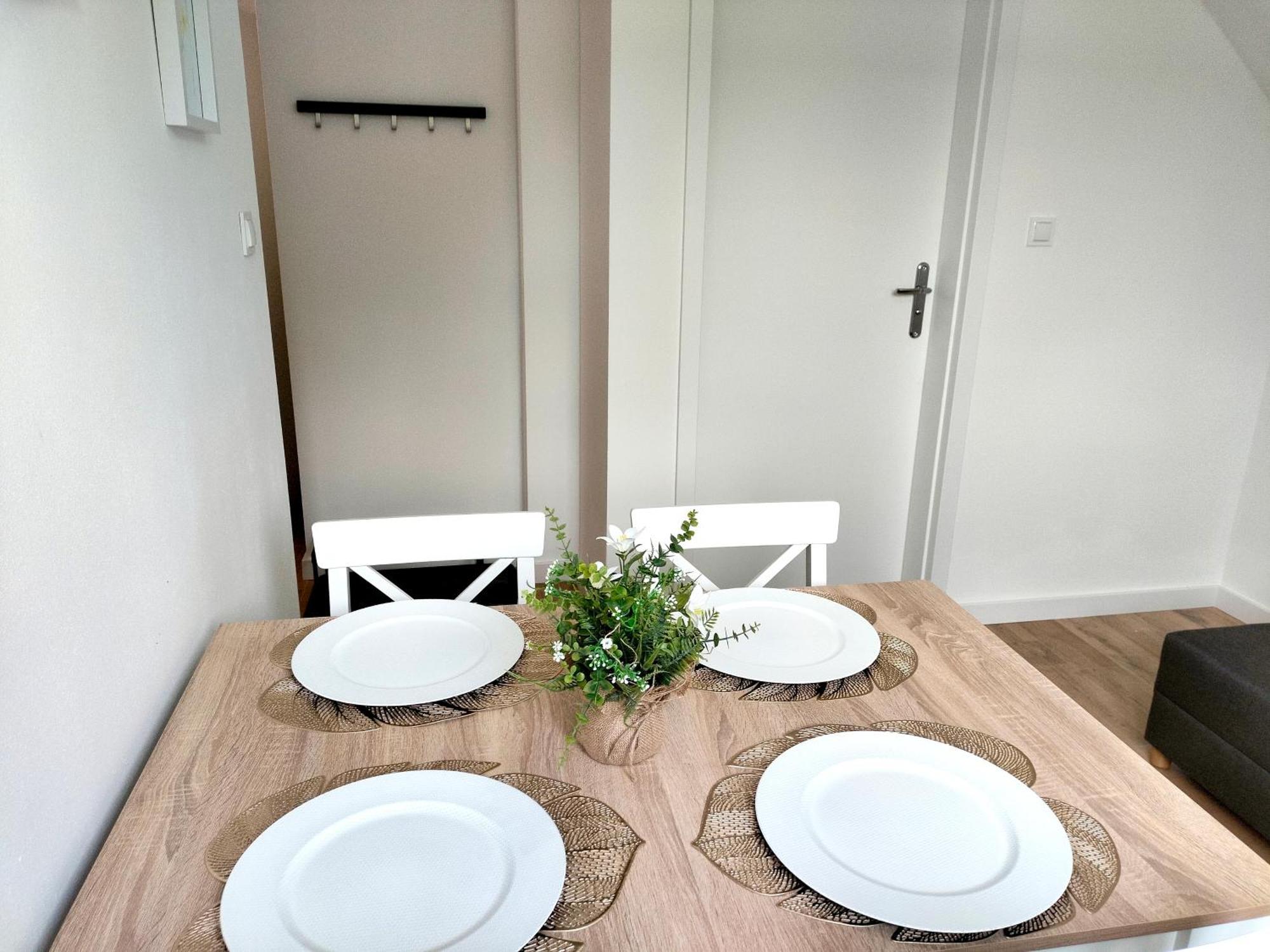 Agroturystyka Jodlowa - Rodzinne Apartamenty W Centrum Gor Swietokrzyskich - Sala Zabaw, Zwierzeta, Bilard Krajno-Zagorze Екстериор снимка